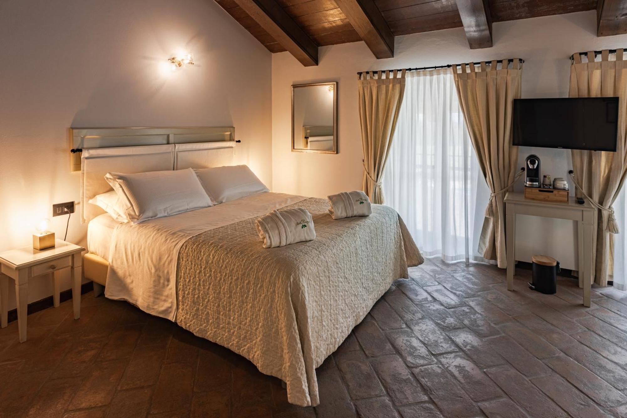 Relais Bella Rosina Pool&Spa La Cassa Extérieur photo
