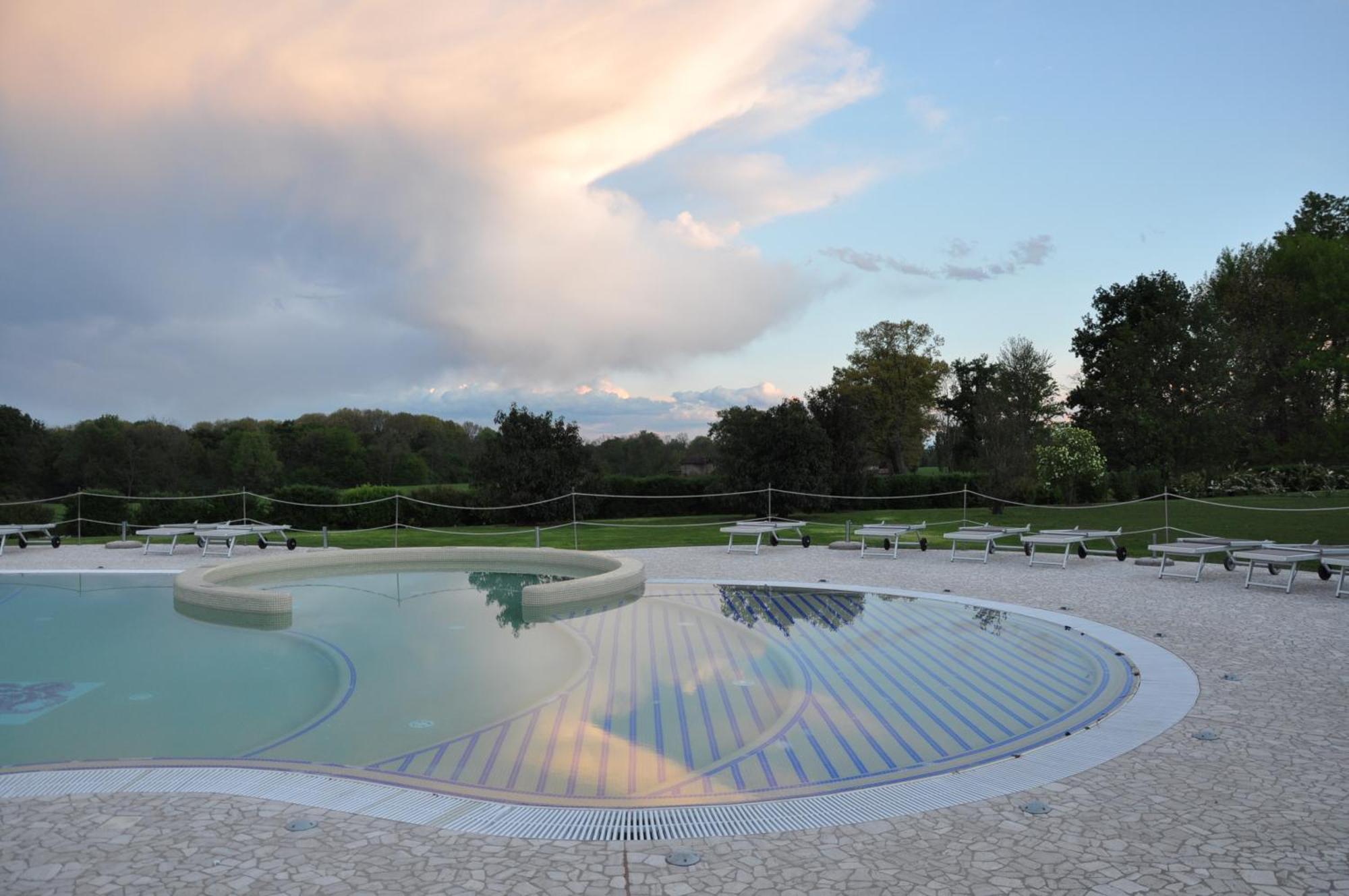 Relais Bella Rosina Pool&Spa La Cassa Extérieur photo